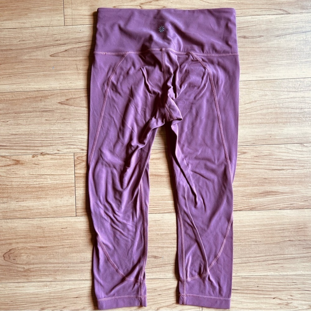 💜 Athleta Capri Revelation Leggings Purple
Yoga Workou Size S - Picture 8 of 11